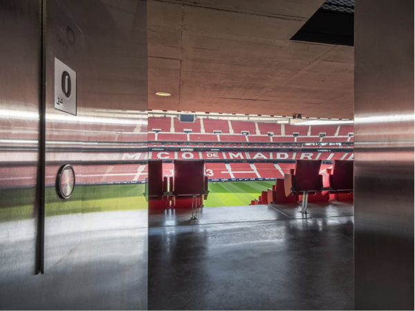 Ascensor de Orona en un estadio de fútbol